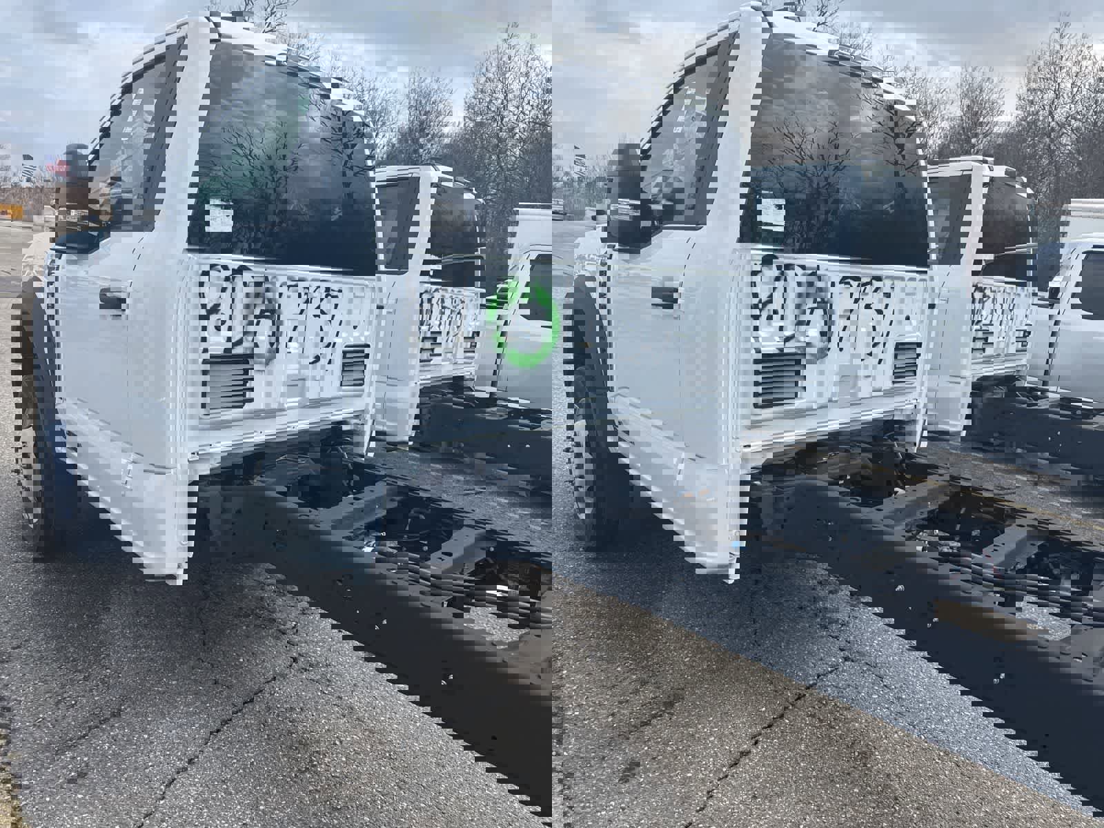 New 2023 Ford F450 XLT w/ XLT Value Package image 6