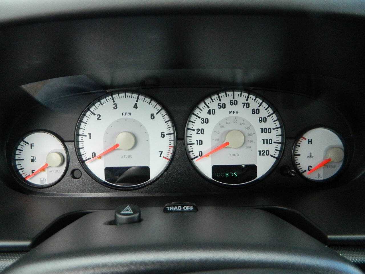 Used 2004 Dodge Stratus SE image 18