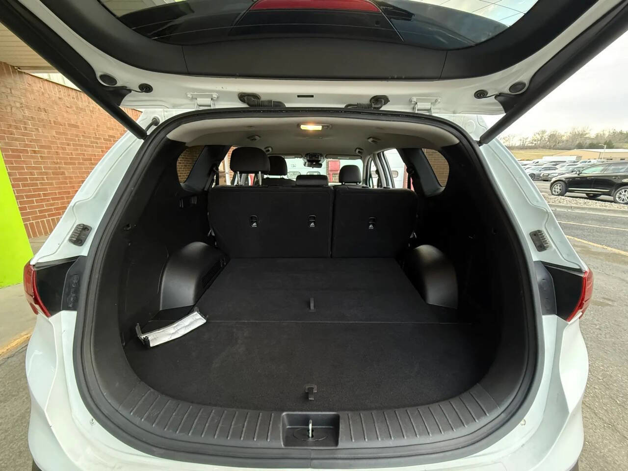Used 2023 Hyundai Santa Fe SEL image 18