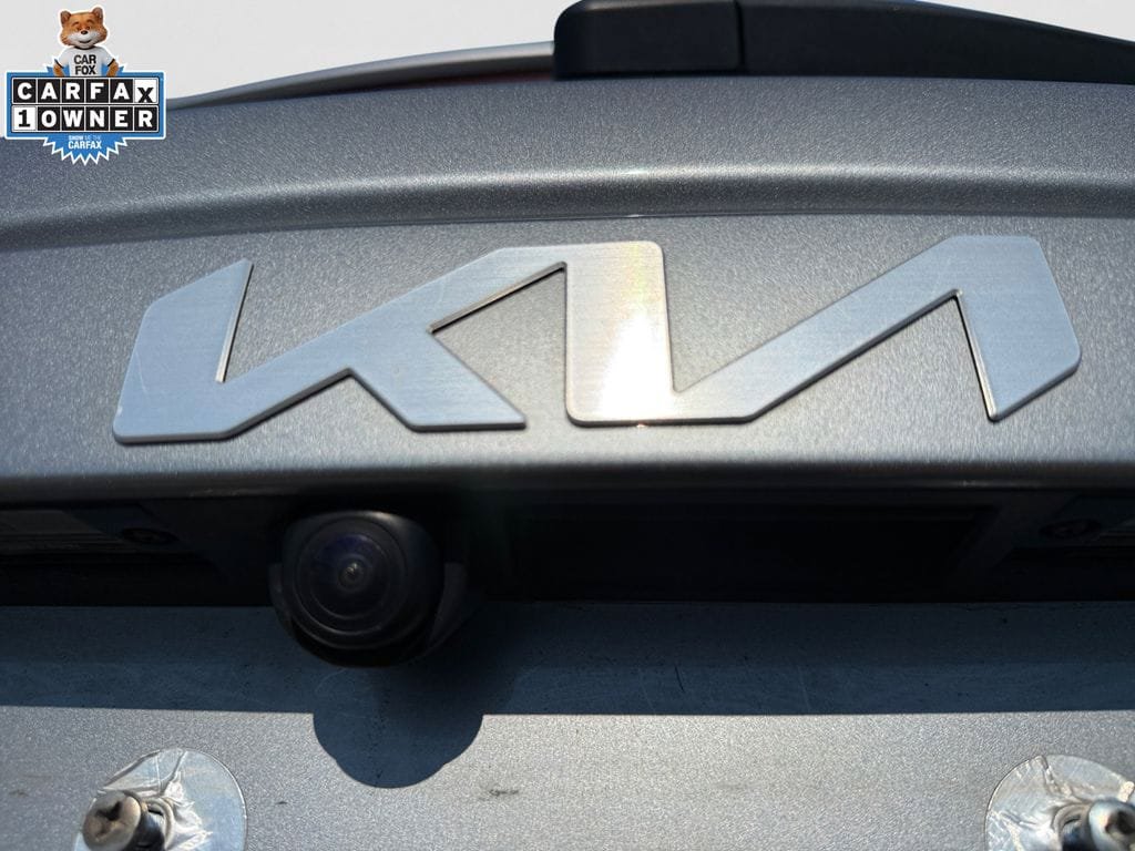 Certified 2023 Kia Niro LX FWD image 17