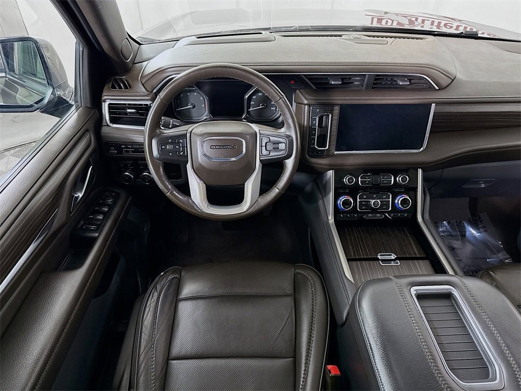Used 2021 GMC Yukon Denali image 3