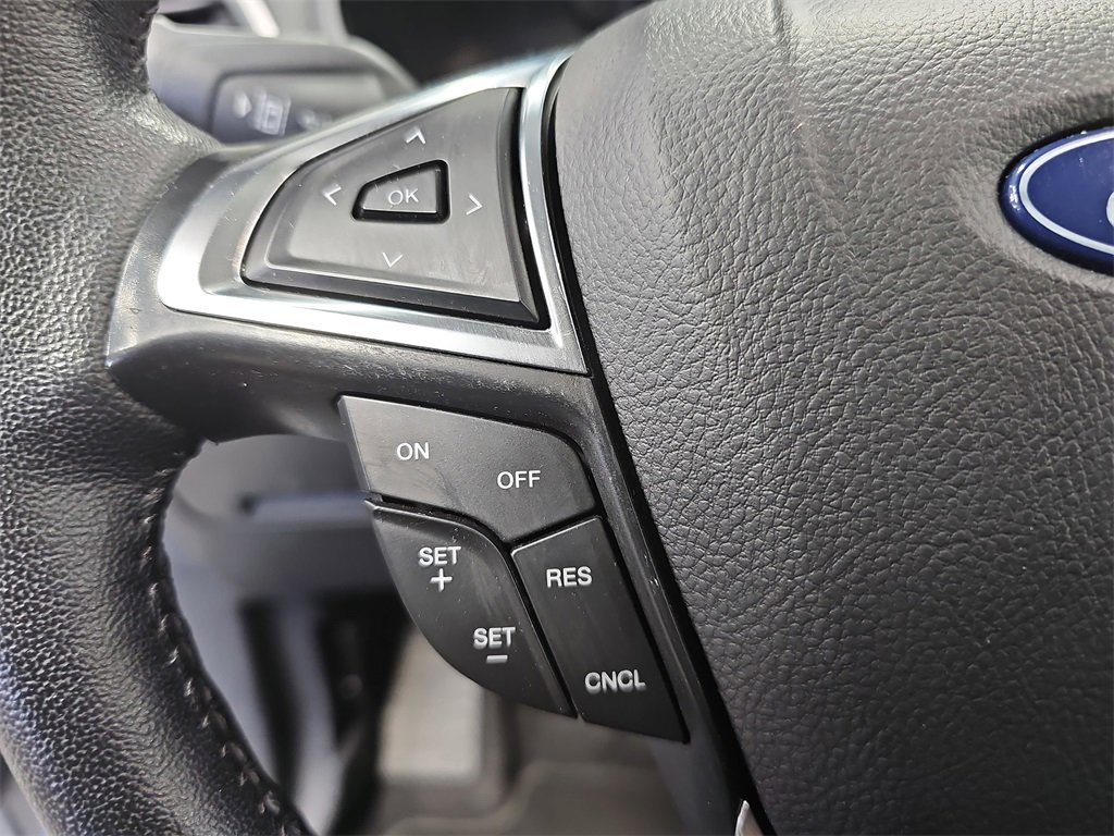 Used 2024 Ford Edge SEL image 16