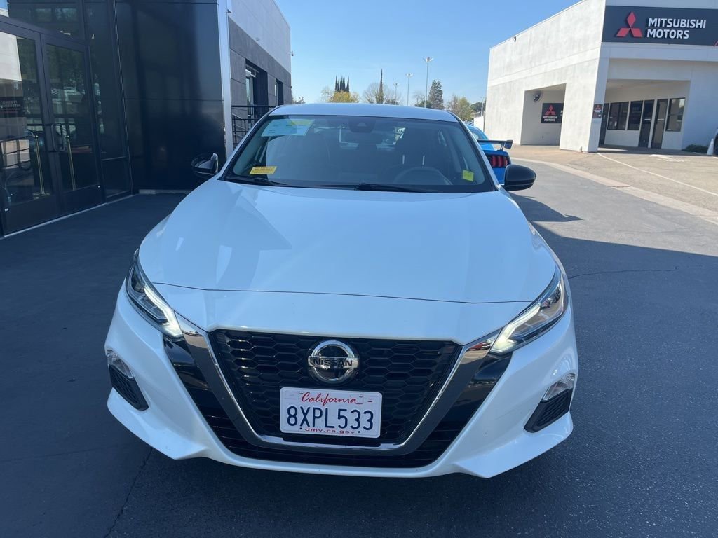 Used 2021 Nissan Altima 2.5 SR image 2