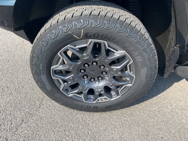 New 2025 GMC Hummer EV 3X image 10