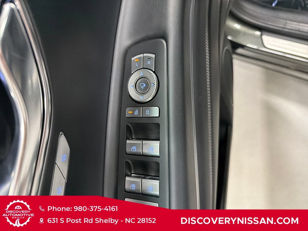 Used 2025 Genesis GV80 2.5T Standard AWD/4WD image 13