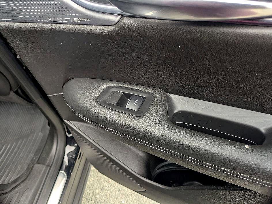 Used 2020 Cadillac XT6 Premium Luxury image 34