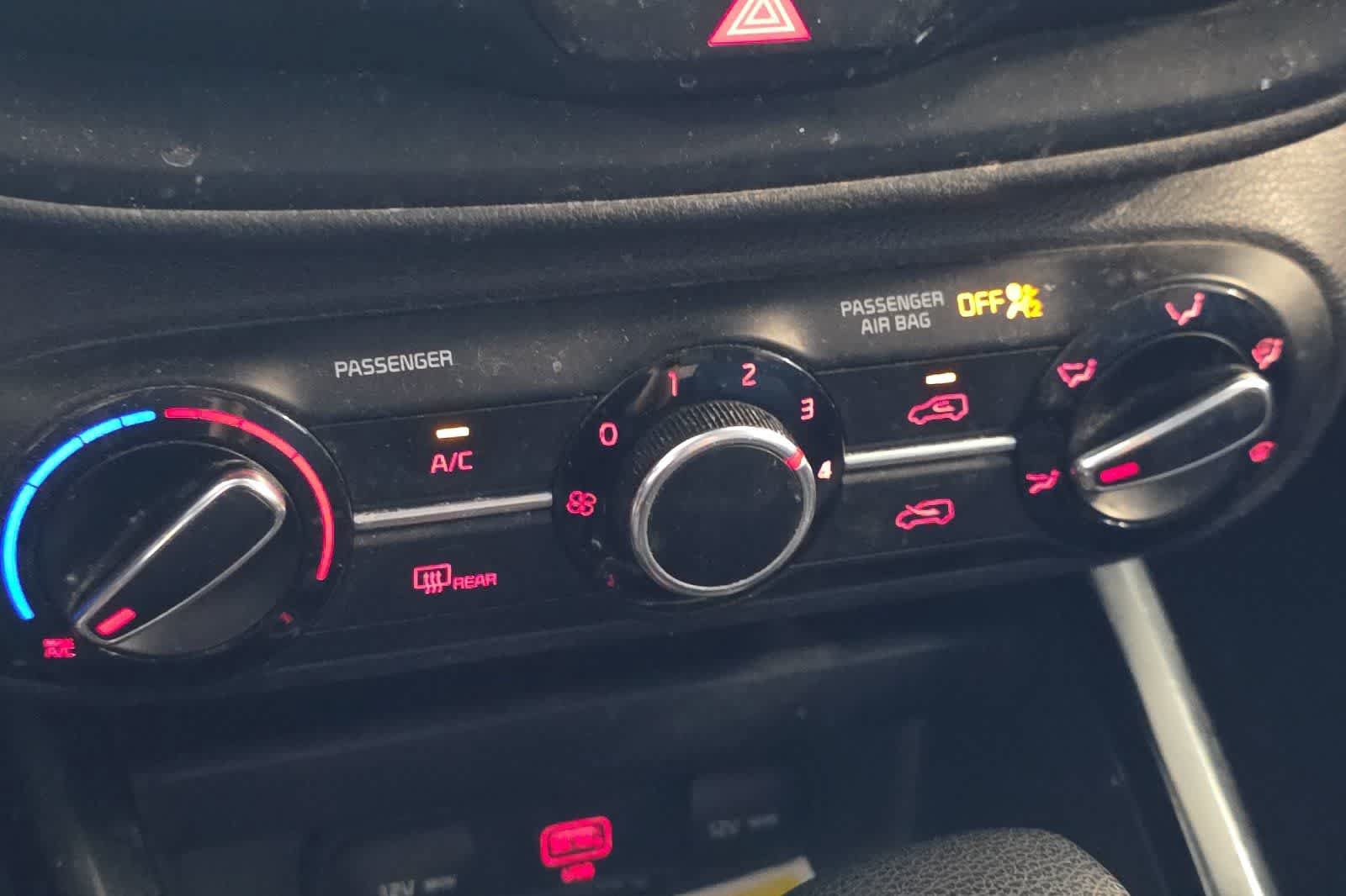 Used 2020 Kia Soul S FWD image 21