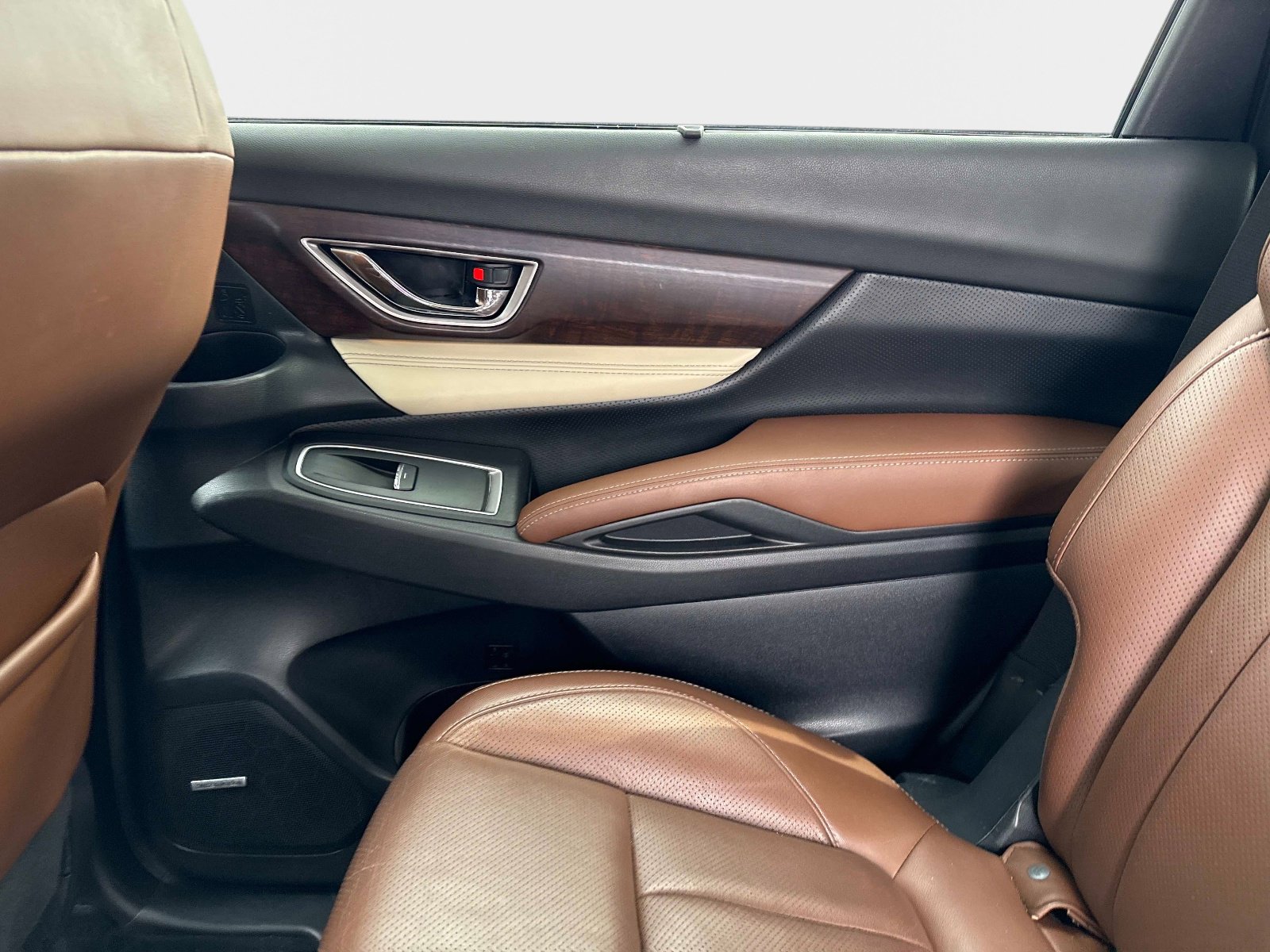 Used 2020 Subaru Ascent Touring image 16