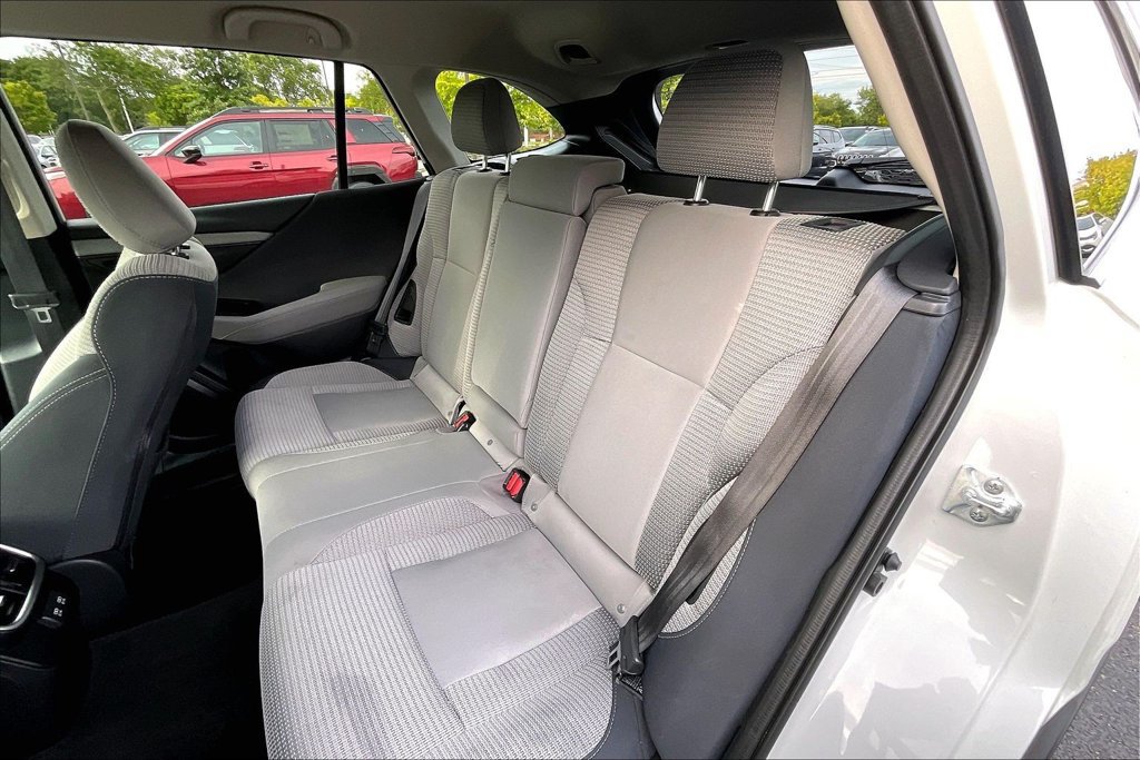 Used 2022 Subaru Outback Premium AWD/4WD image 30