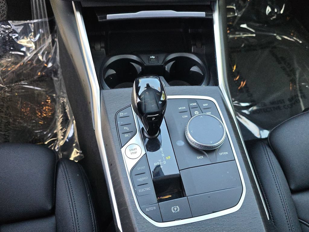 Used 2021 BMW 330e w/ Driving Assistance Package RWD image 30