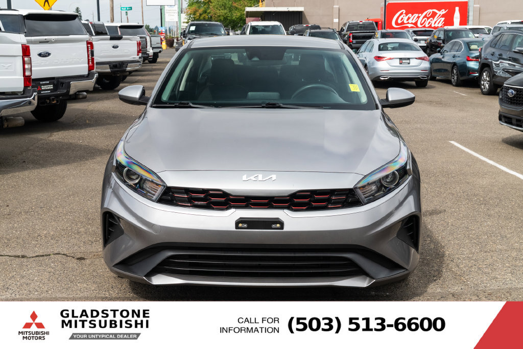 Used 2022 Kia Forte LXS FWD image 2