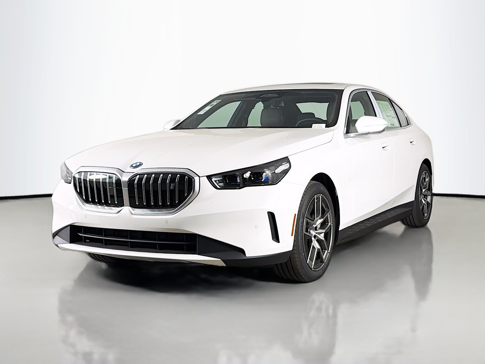 New 2027 BMW i5 eDrive40 RWD image 3