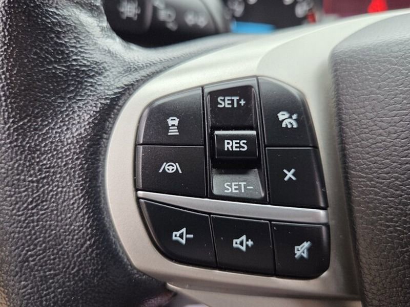 Used 2021 Ford Explorer Limited w/ Equipment Group 301A image 25