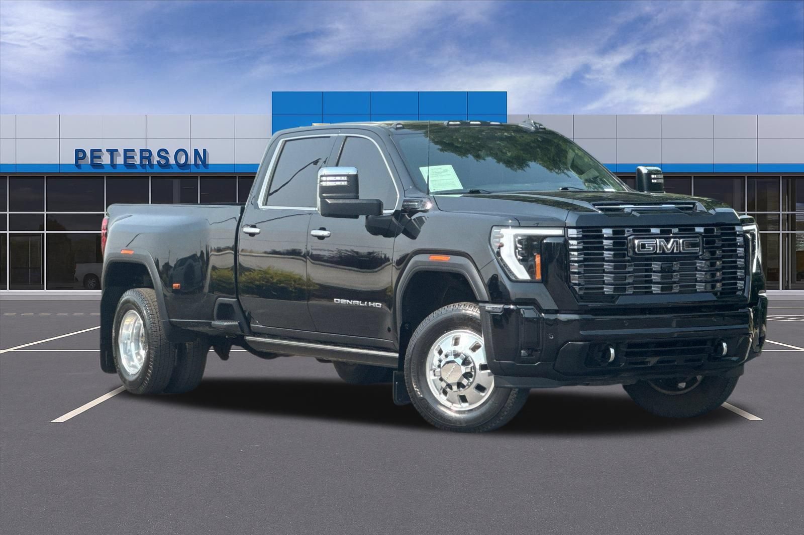 Certified 2025 GMC Sierra 3500 Denali Ultimate AWD/4WD image 2