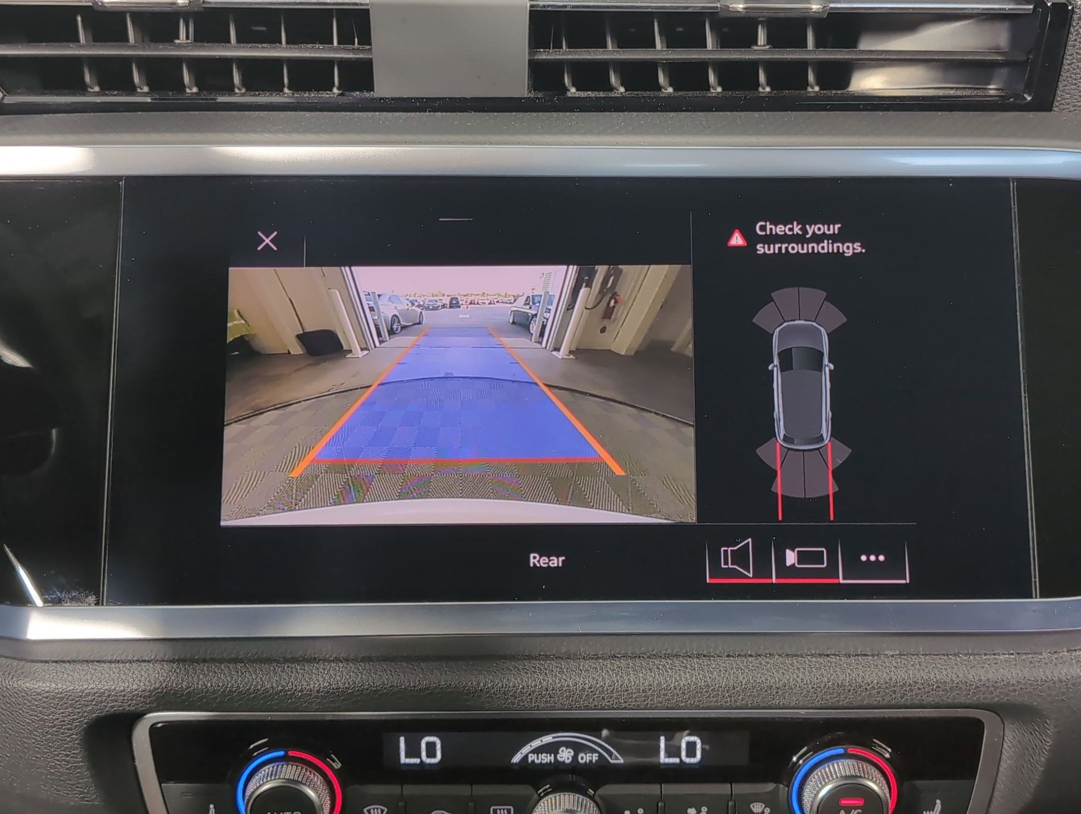 Used 2020 Audi Q3 2.0T Premium w/ Convenience Package image 25