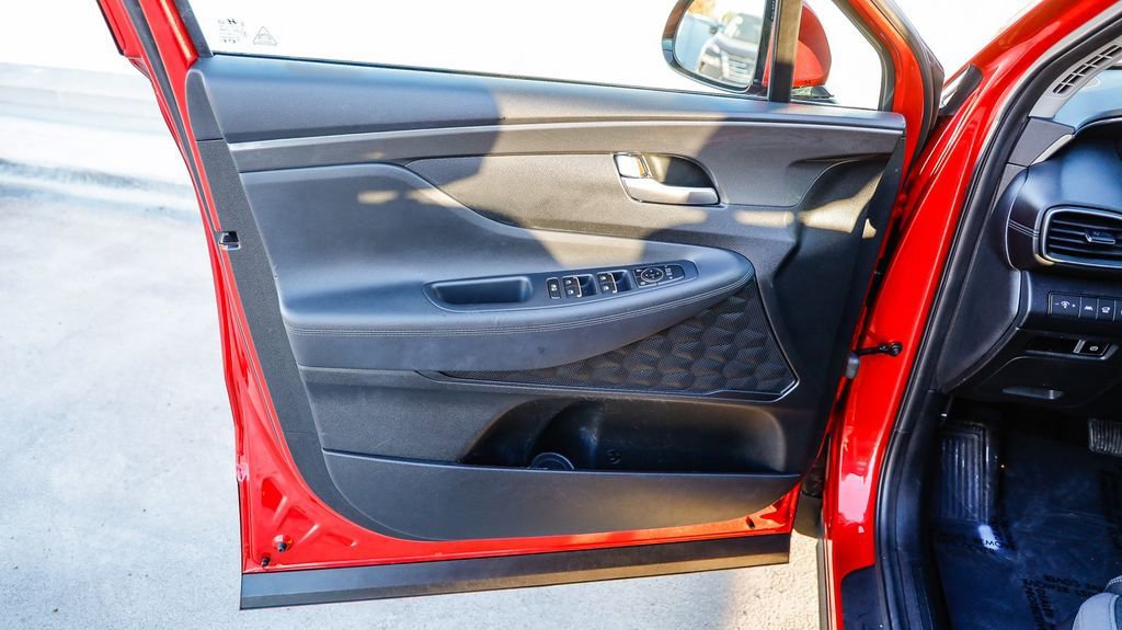 Used 2021 Hyundai Santa Fe SEL w/ Convenience Package image 21