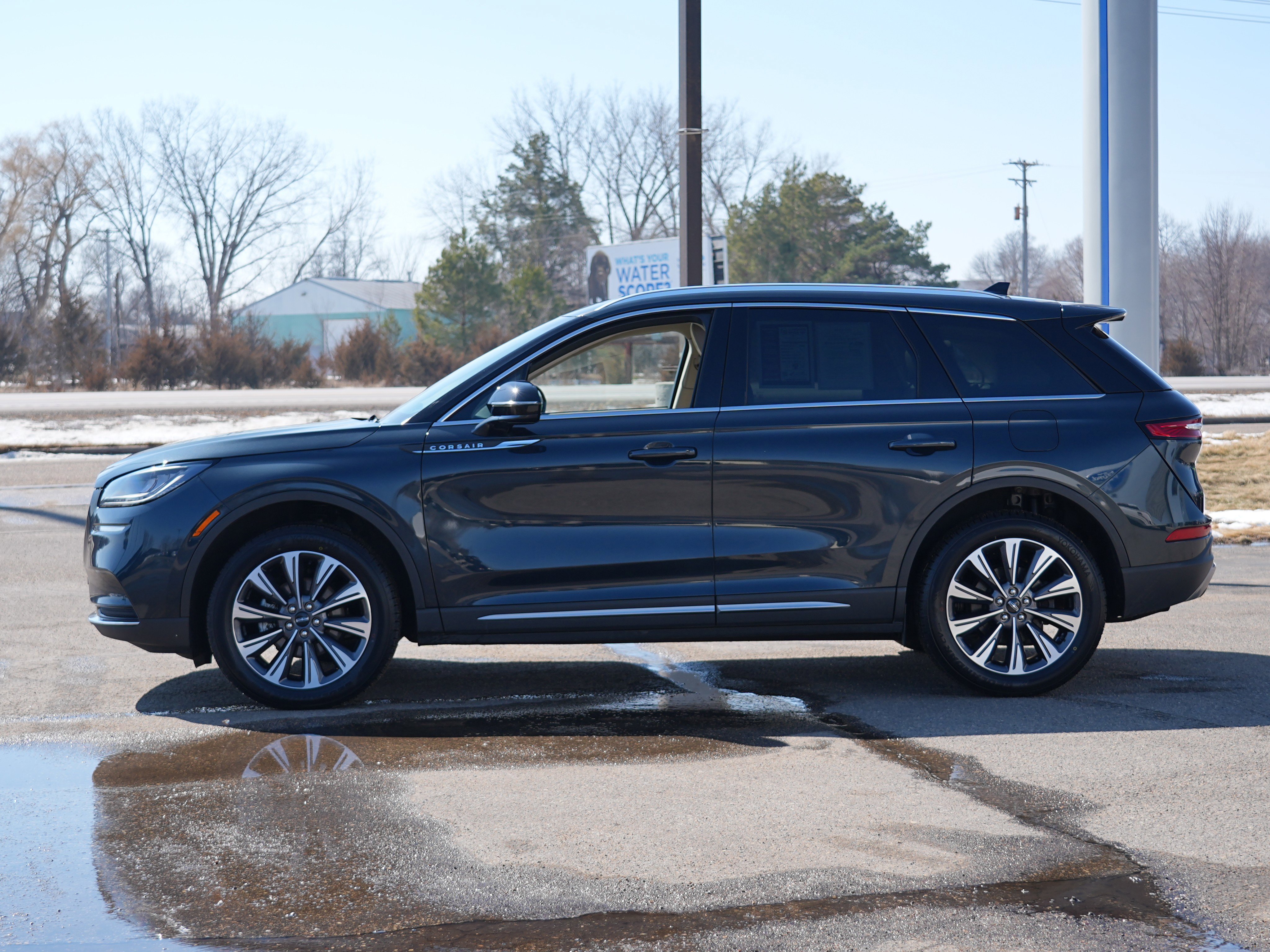 Used 2022 Lincoln Corsair Reserve w/ Elements Package image 7