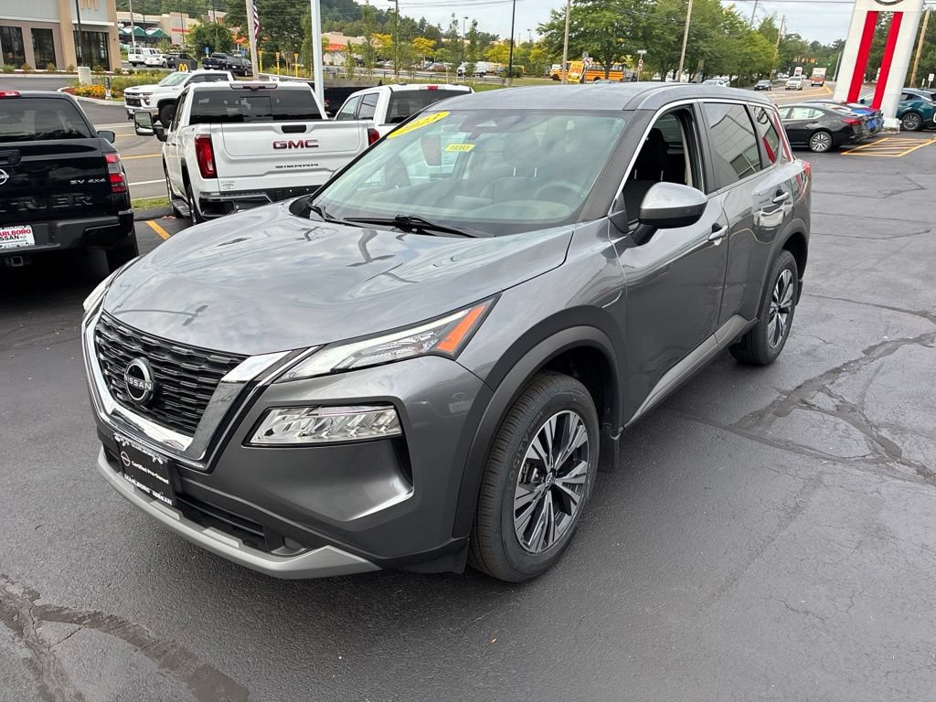 Certified 2023 Nissan Rogue SV AWD/4WD image 3