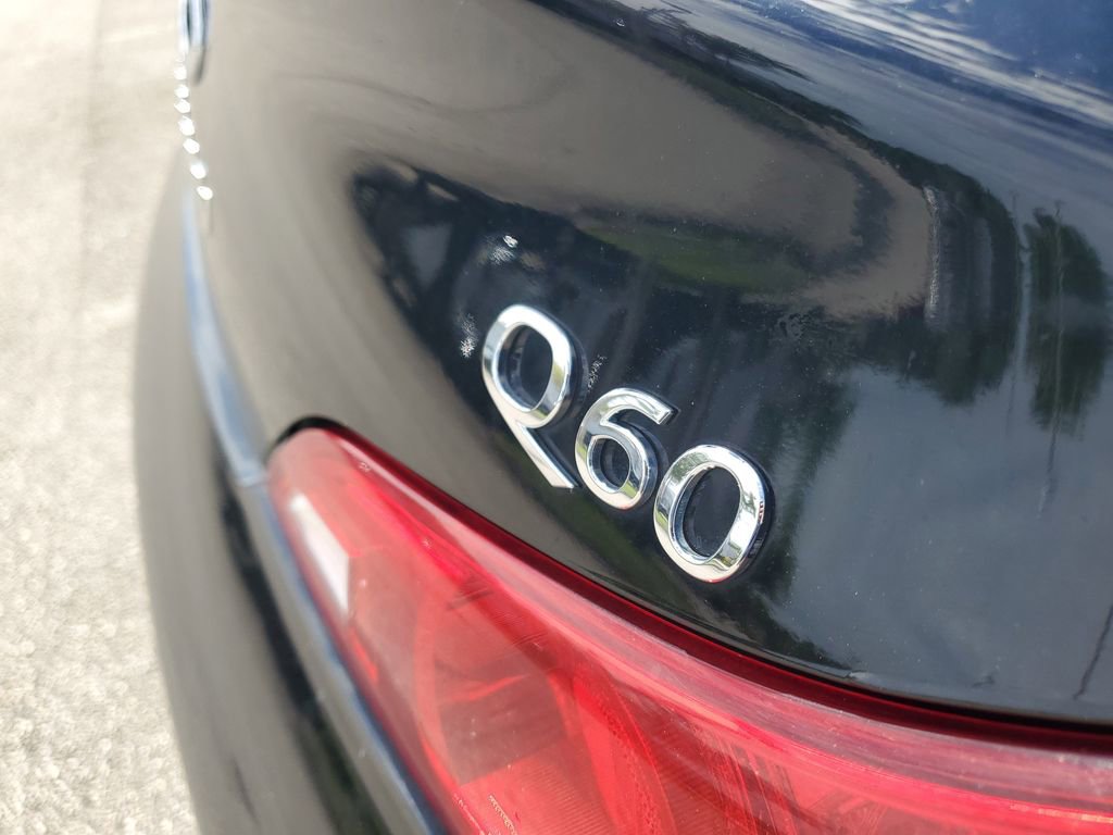 Used 2015 INFINITI Q60 Convertible w/ Premium Package RWD image 10