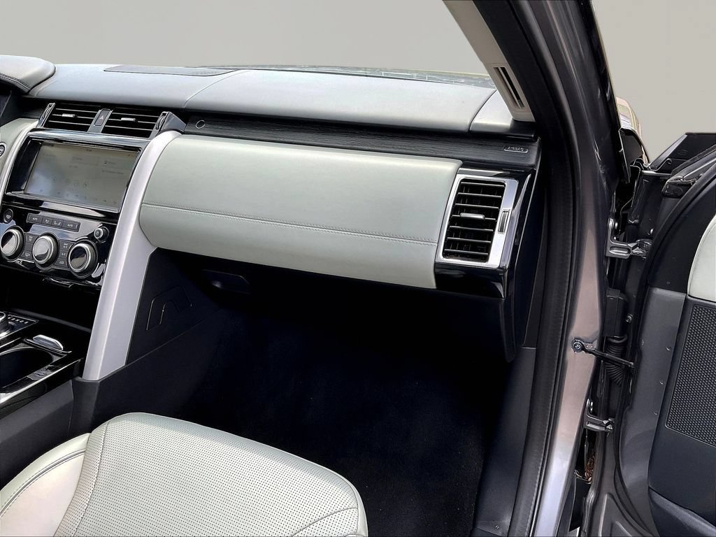 Used 2020 Land Rover Discovery HSE Luxury AWD/4WD image 30