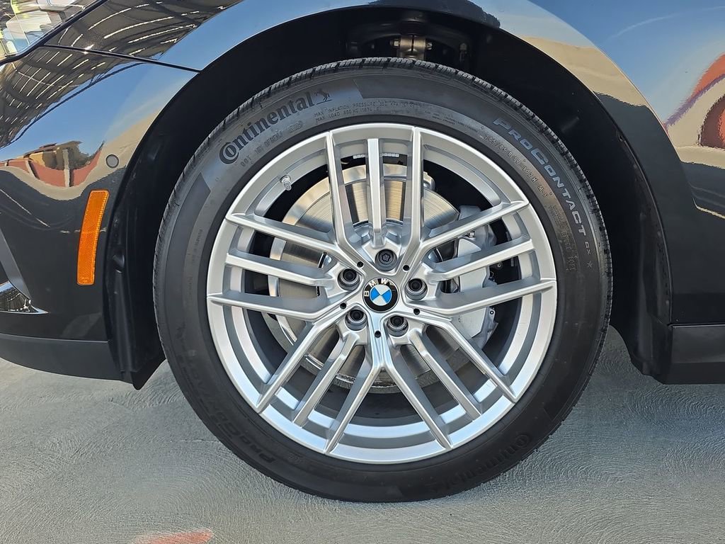 Used 2025 BMW 530i image 34