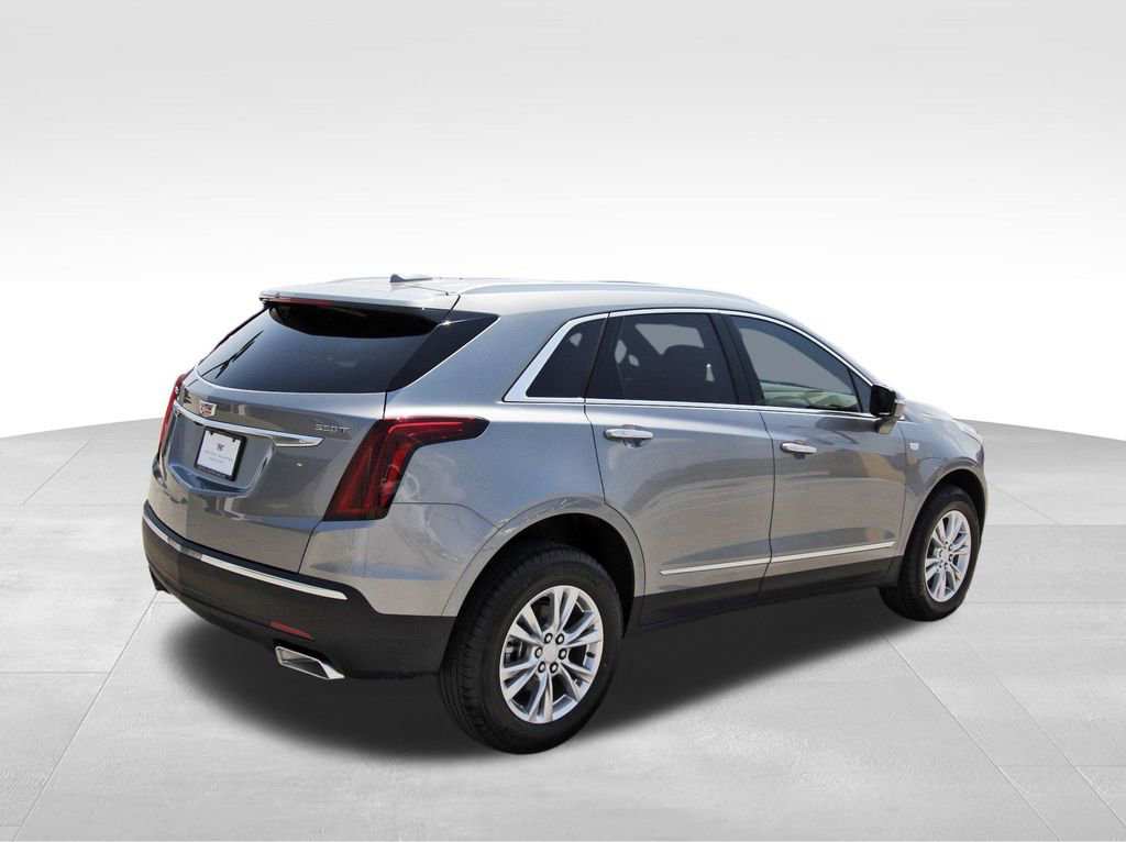New 2025 Cadillac XT5 Luxury image 4