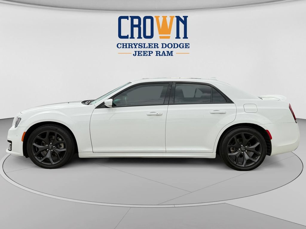 Used 2023 Chrysler 300 S w/ Comfort Group RWD image 6