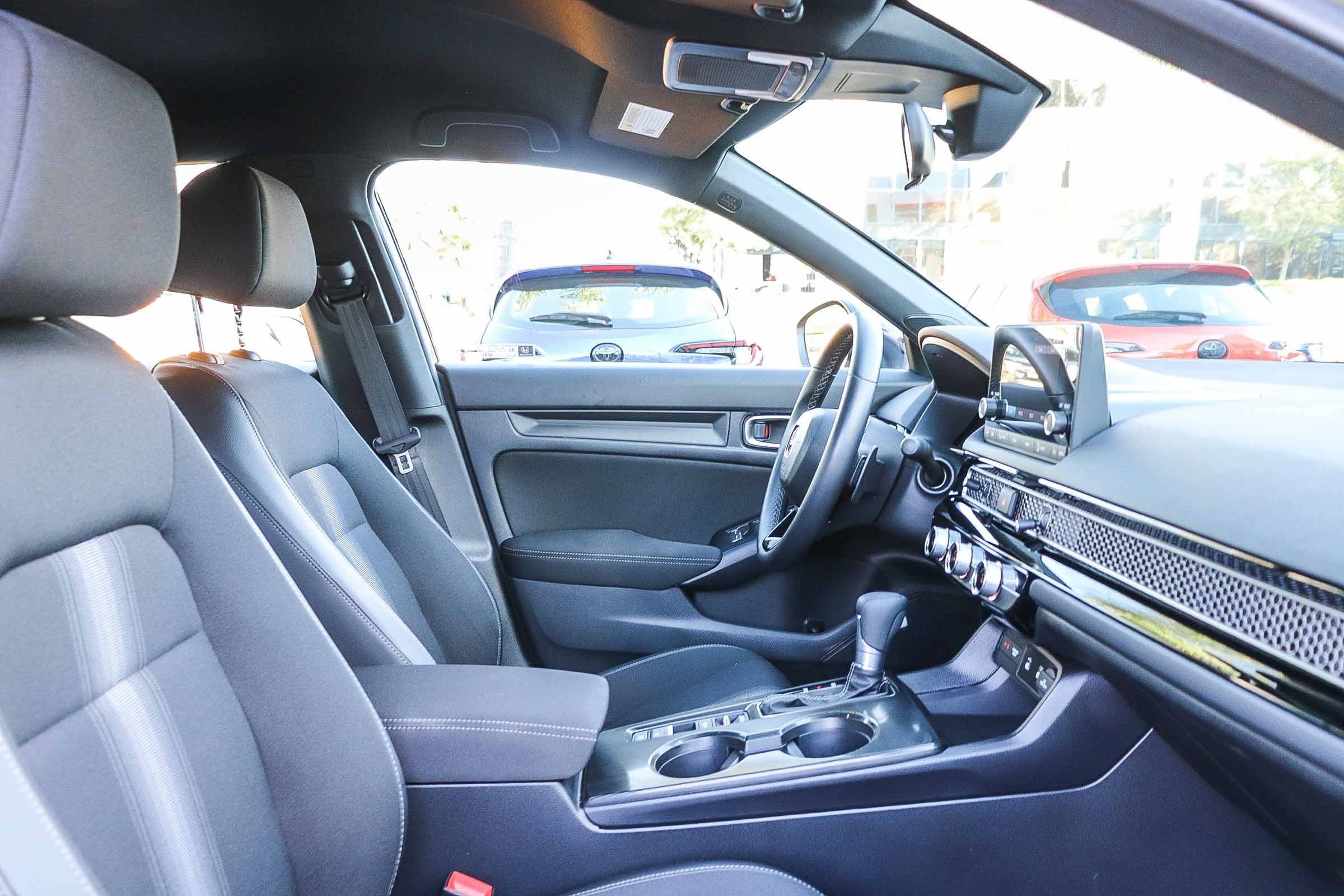 Used 2025 Honda Civic Sport image 17