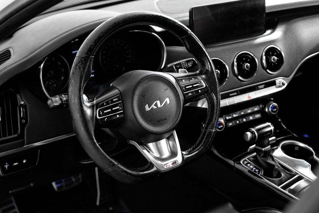 Used 2022 Kia Stinger GT-Line w/ Sun & Sound Package image 15