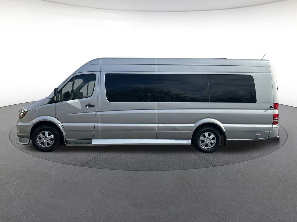 Used 2017 Mercedes-Benz Sprinter 2500 image 2
