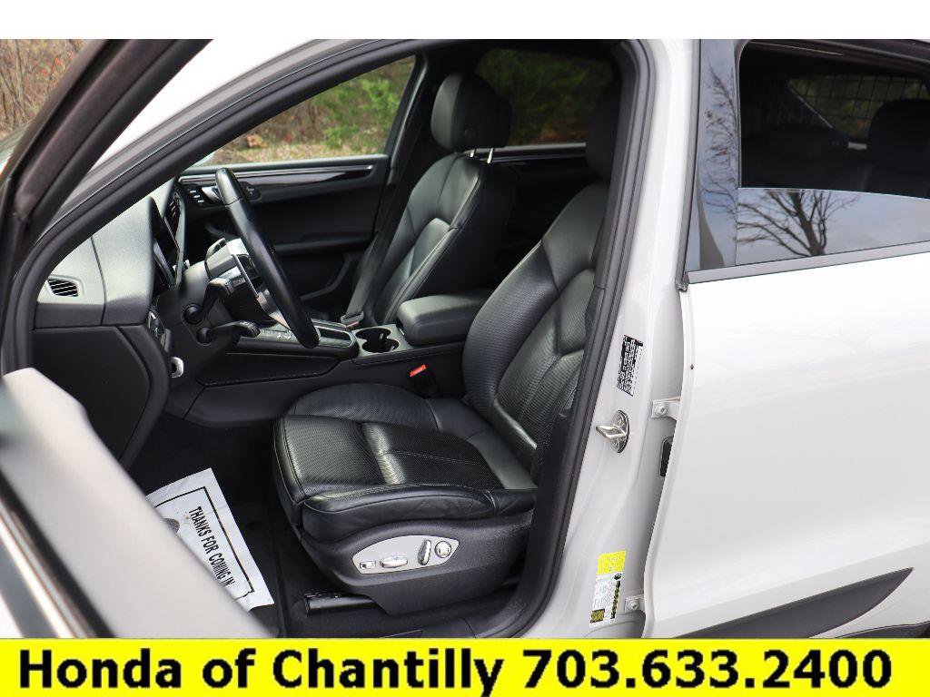 Used 2021 Porsche Macan image 23