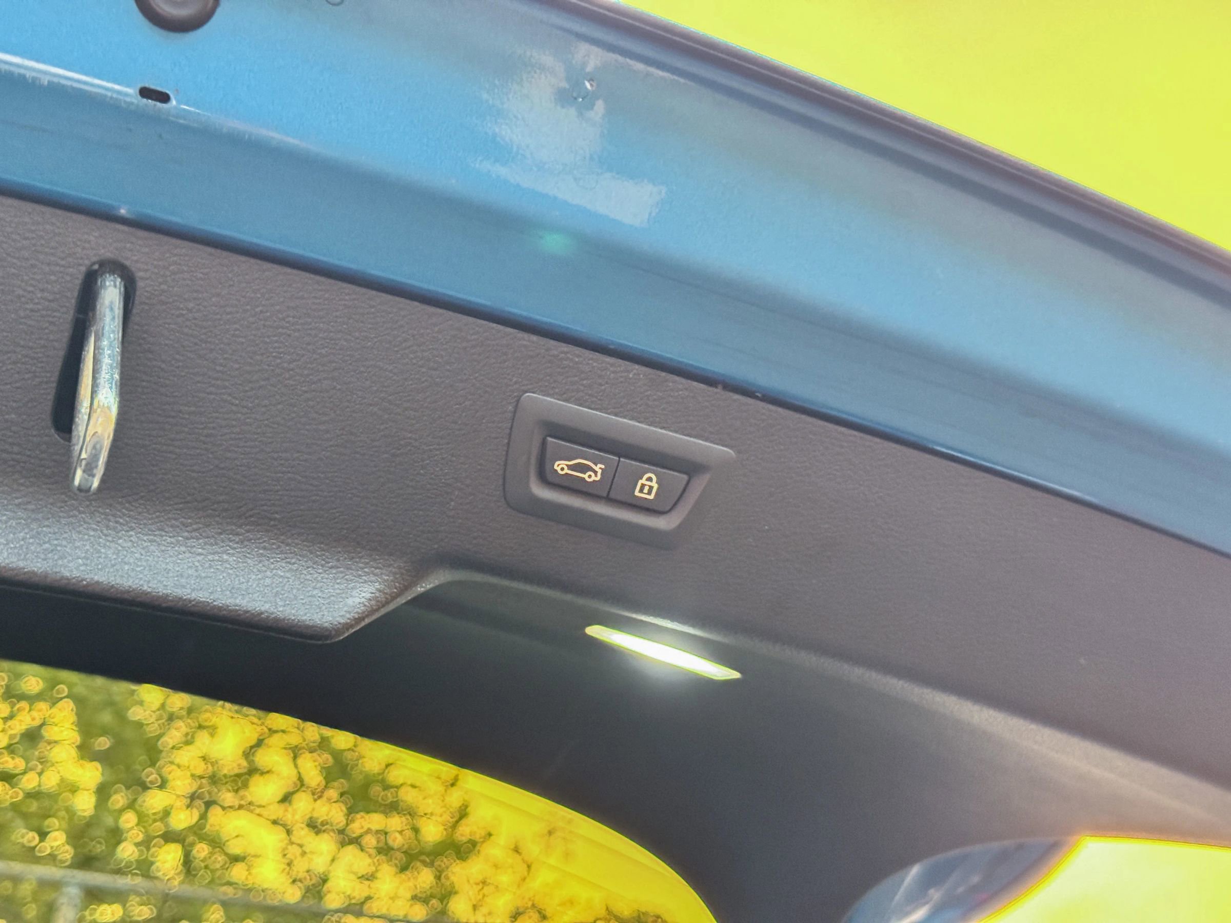 Used 2016 BMW X6 M image 36