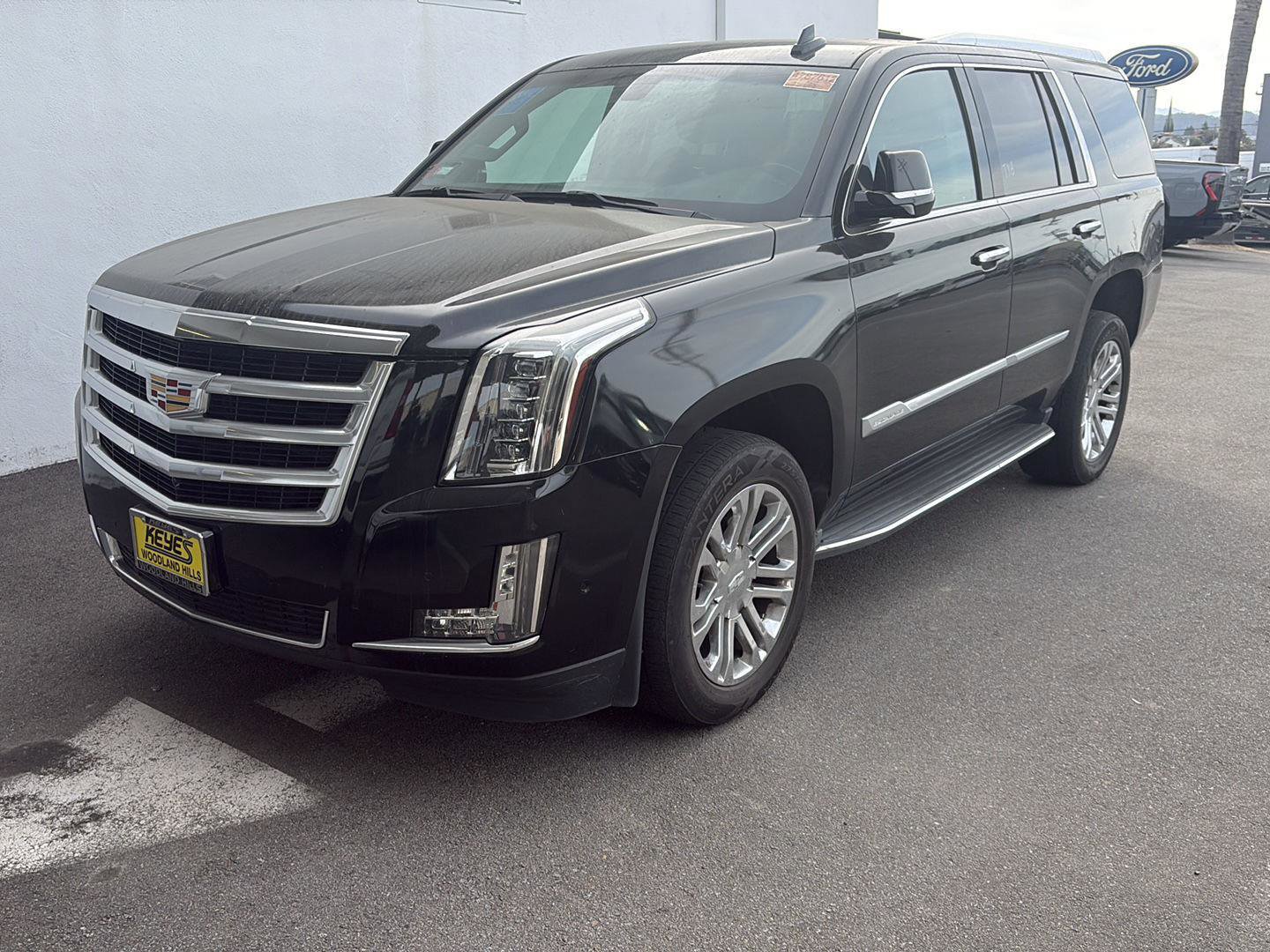 Used 2018 Cadillac Escalade 2WD image 1