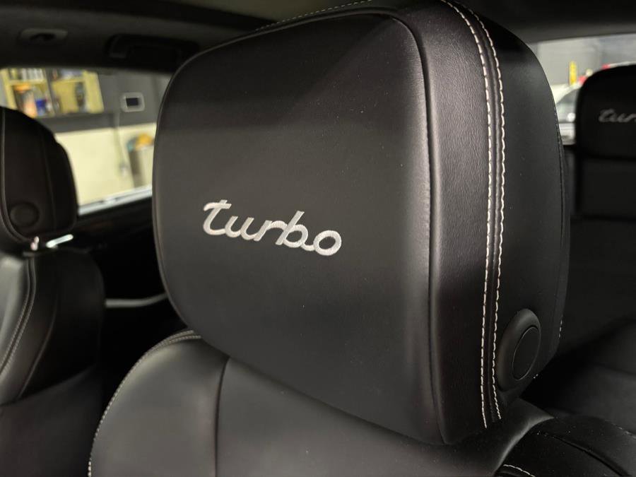 Used 2018 Porsche Macan Turbo image 23