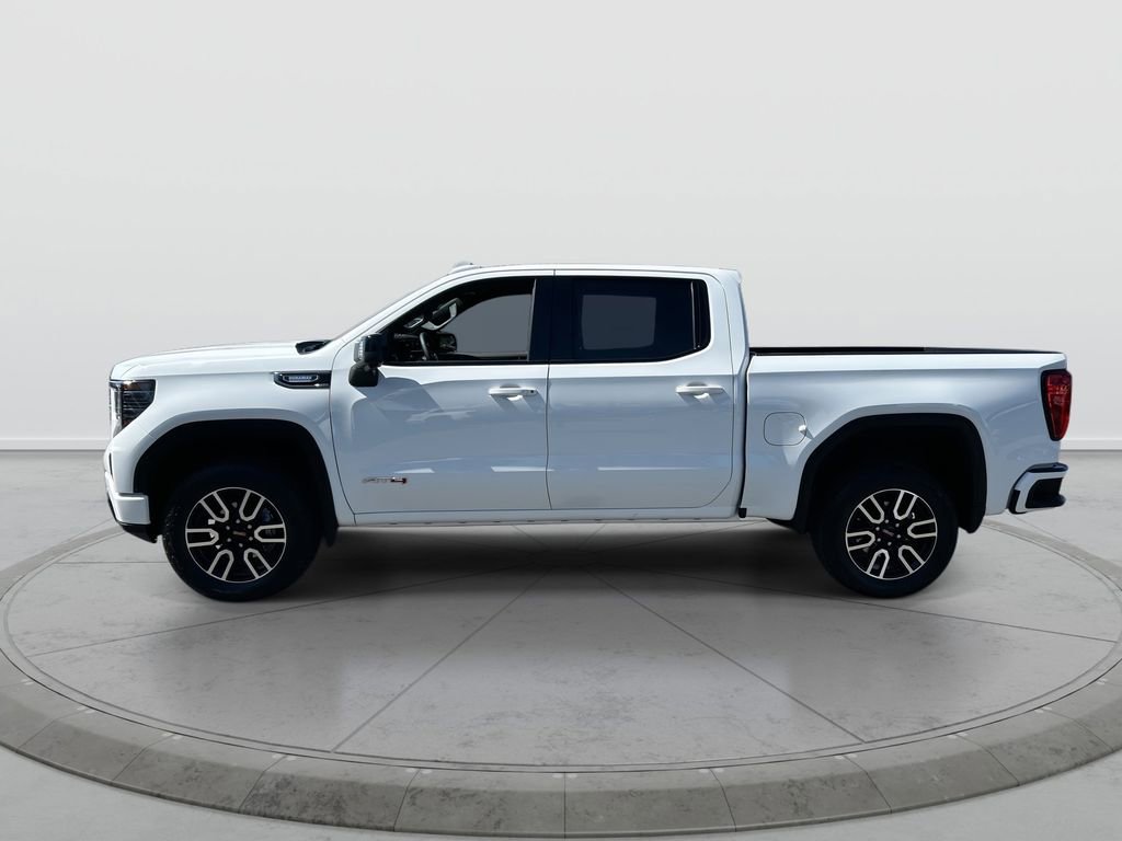 Used 2025 GMC Sierra 1500 AT4 w/ Technology Package AWD/4WD image 5