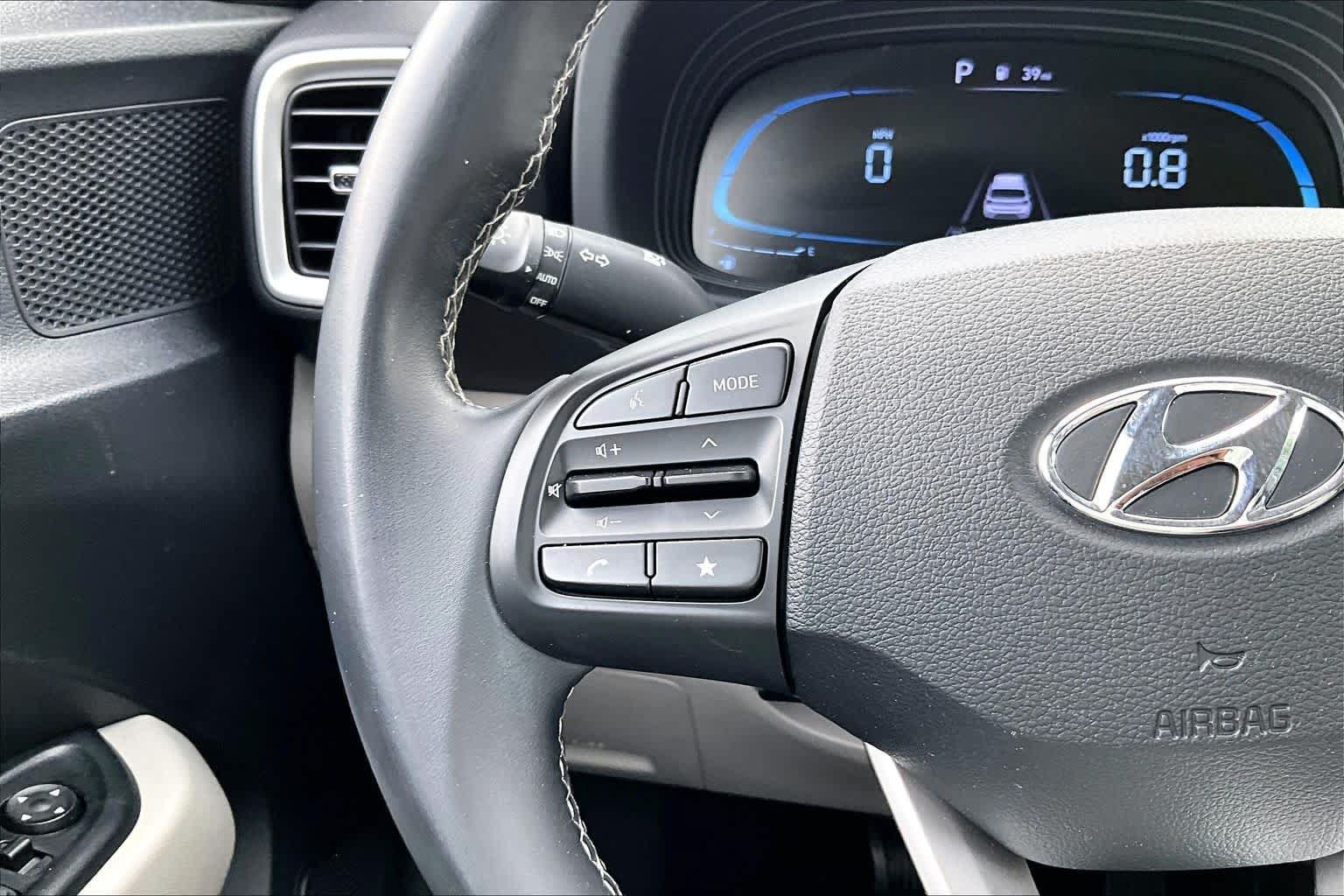 Used 2023 Hyundai Venue SEL w/ Cargo Package FWD image 24
