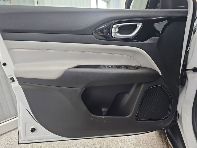 Used 2026 Jeep Compass Limited w/ Mopar All Weather Package image 10