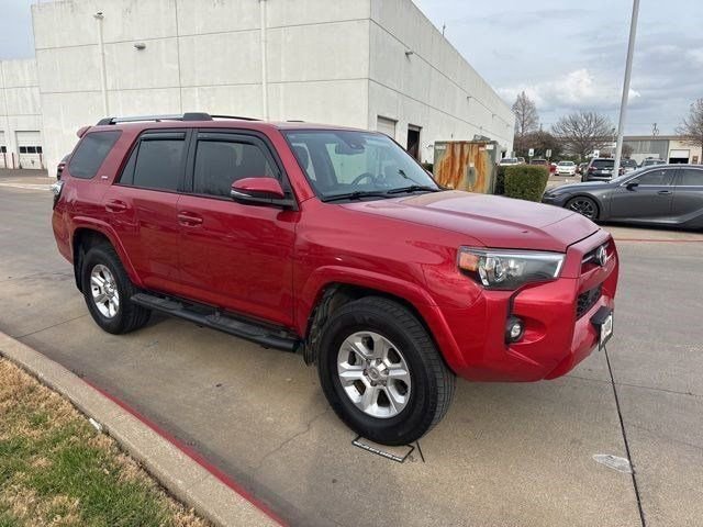 Used 2022 Toyota 4Runner SR5 Premium w/ Moonroof Package image 2