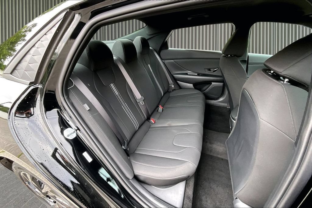 New 2026 Hyundai Elantra SEL Sport FWD image 11