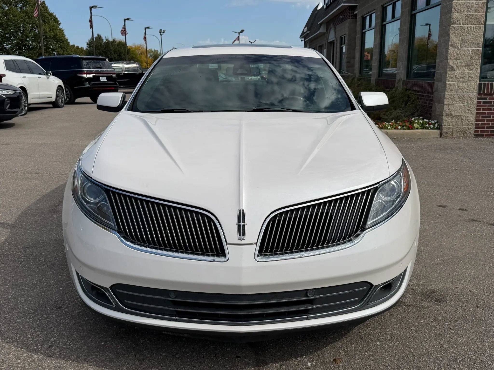 Used 2013 Lincoln MKS AWD image 7