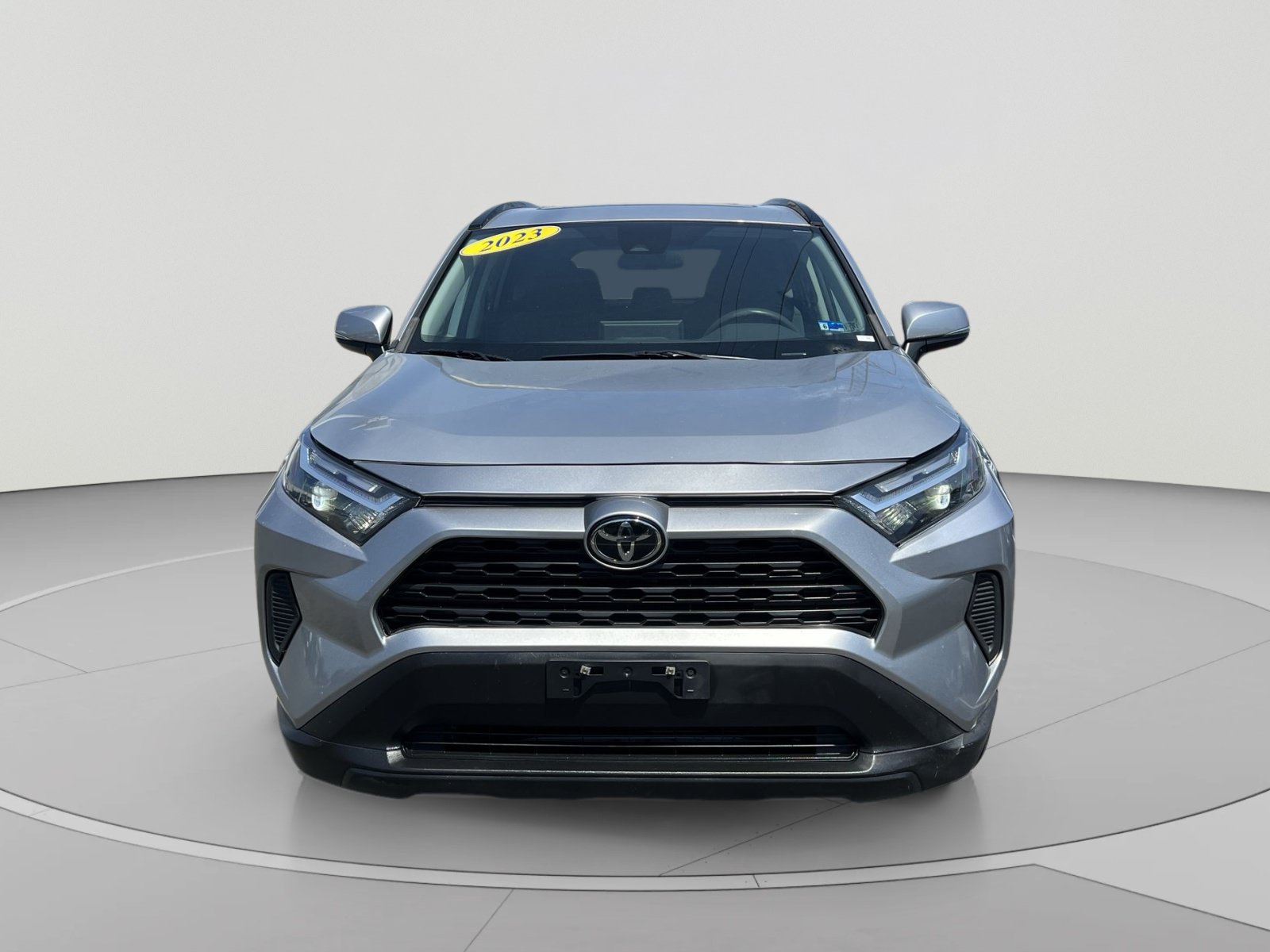 Used 2023 Toyota RAV4 XLE w/ Convenience Package FWD image 8