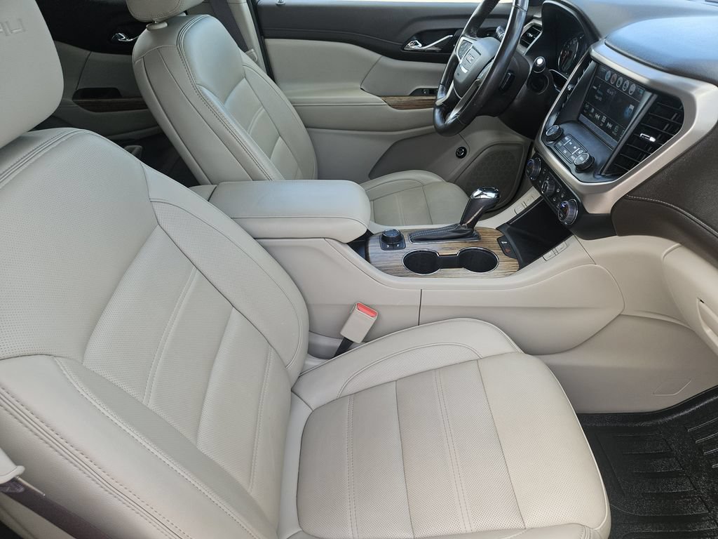 Used 2019 GMC Acadia Denali w/ Technology Package AWD/4WD image 19