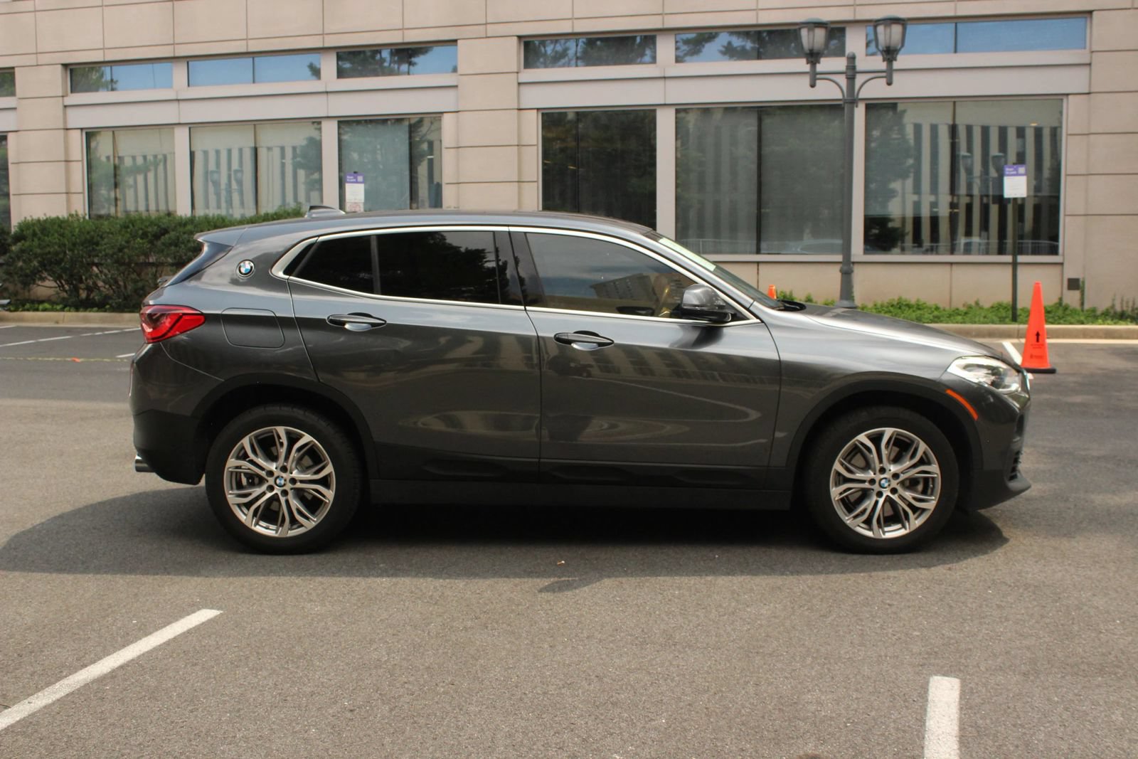 Used 2018 BMW X2 sDrive28i w/ Convenience Package FWD image 6