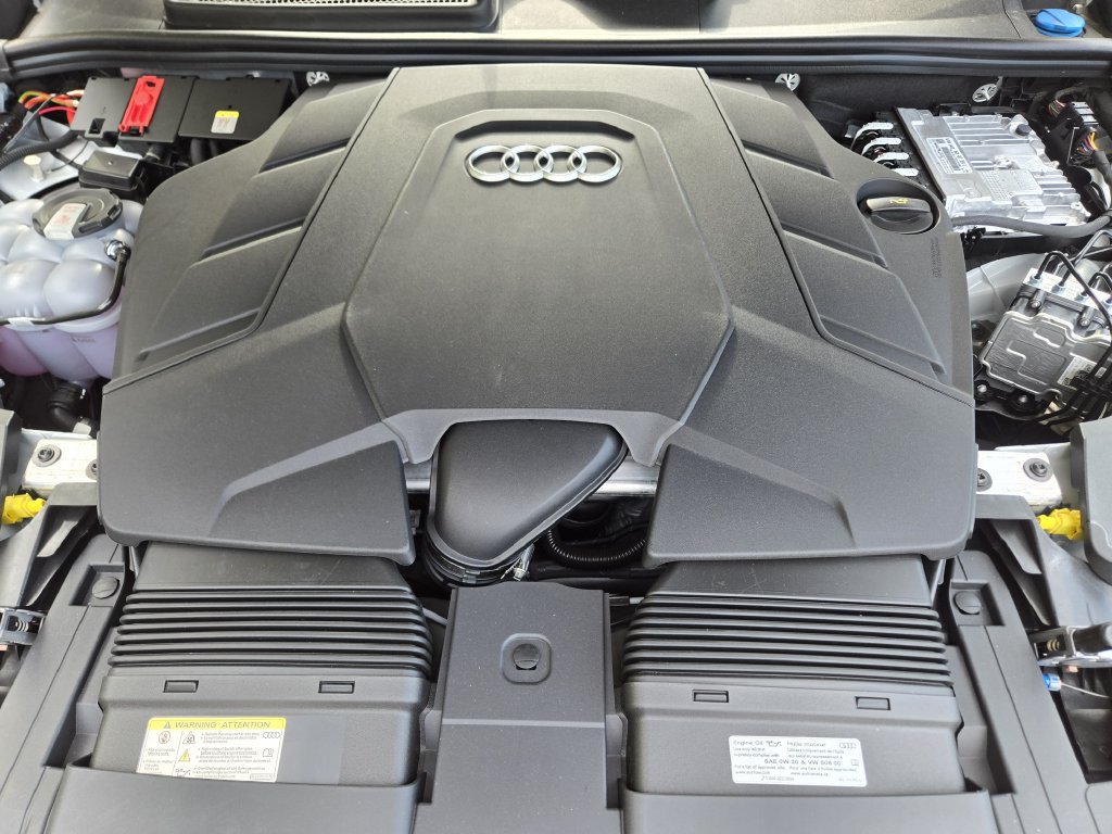 New 2027 Audi Q8 Premium Plus AWD/4WD image 32