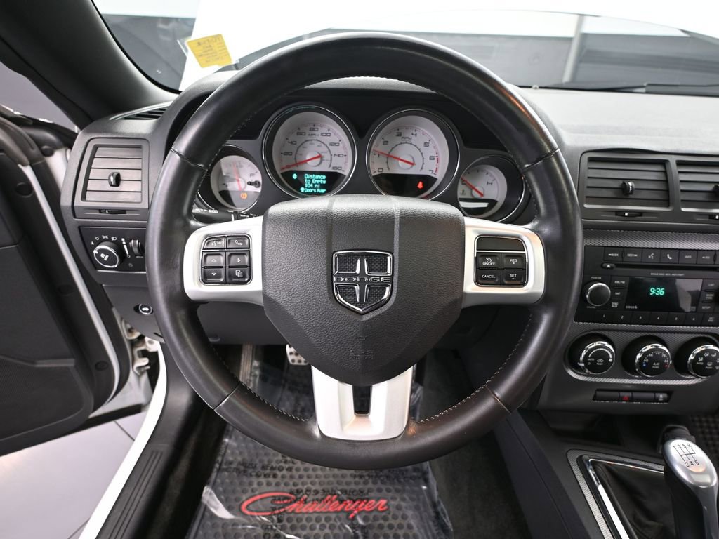 Used 2013 Dodge Challenger R/T image 26