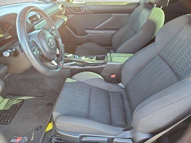 Used 2023 Toyota GR86 RWD image 21