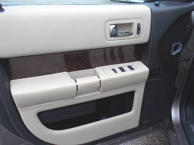 Used 2019 Ford Flex Limited image 22