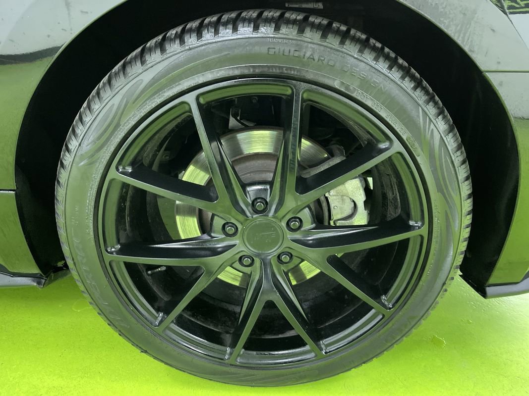 Used 2017 Ford Mustang GT Premium image 15