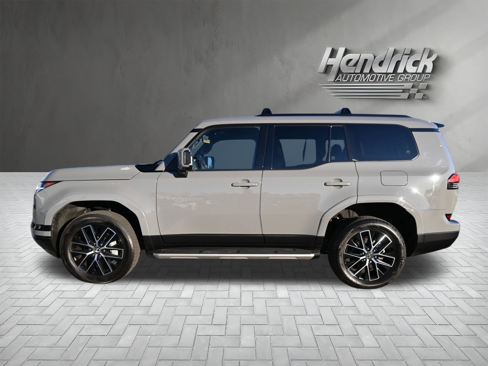 Used 2024 Lexus GX 550 image 8