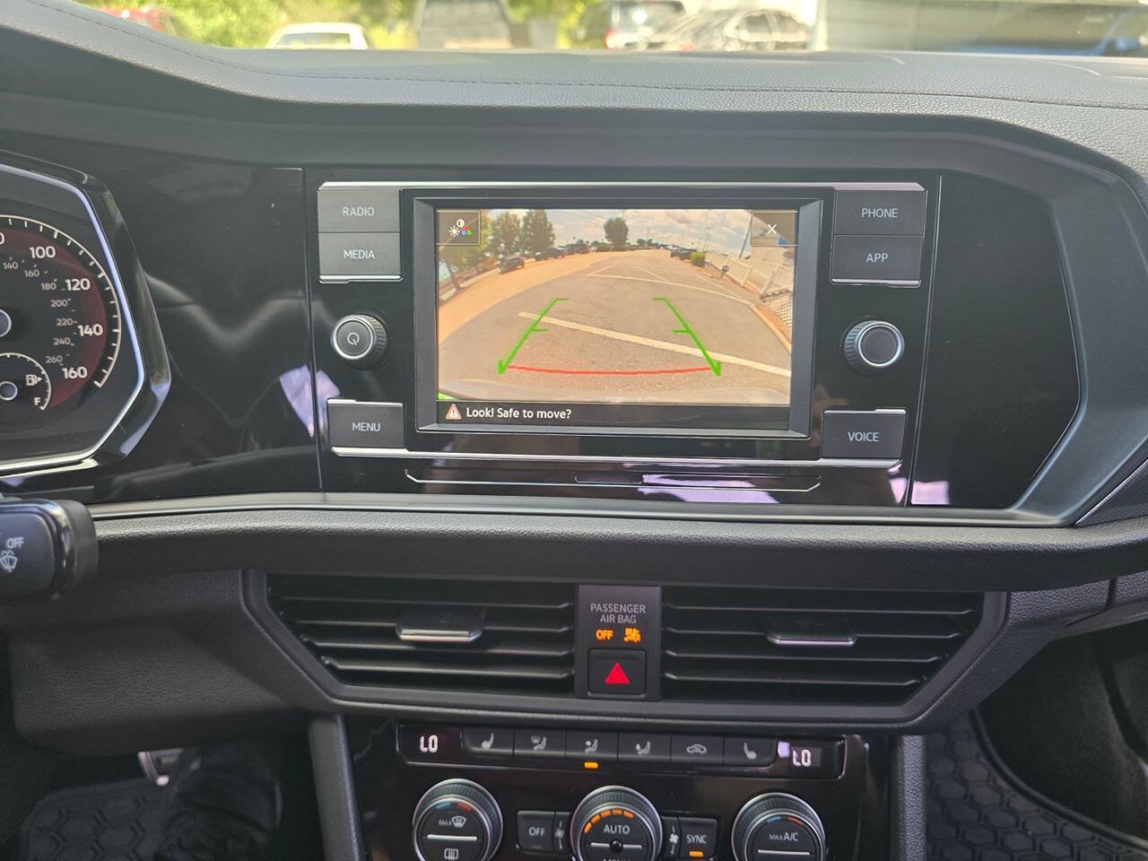 Used 2020 Volkswagen Jetta GLI FWD image 25